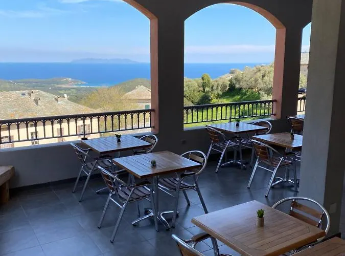 U Sant'agnellu Hotell 3*