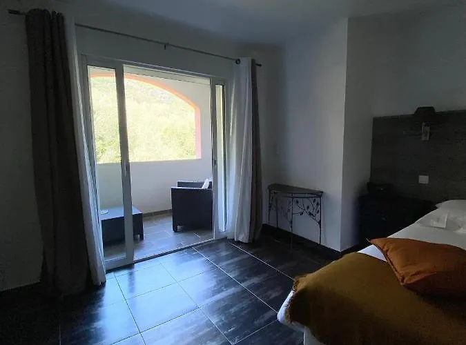U Sant'agnellu Hotell 3*
